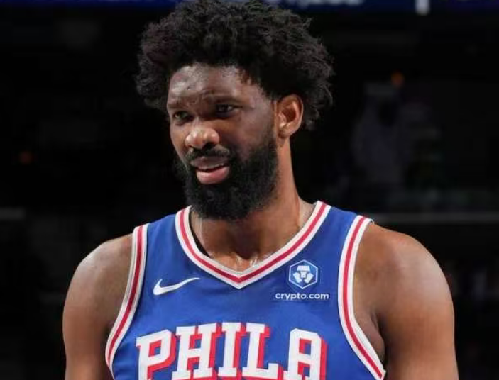 V站体育比分-恩比德复出27+6+5率76人大胜步行者 马克西32+9+8探花23分